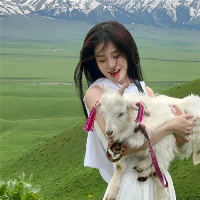 娜希德